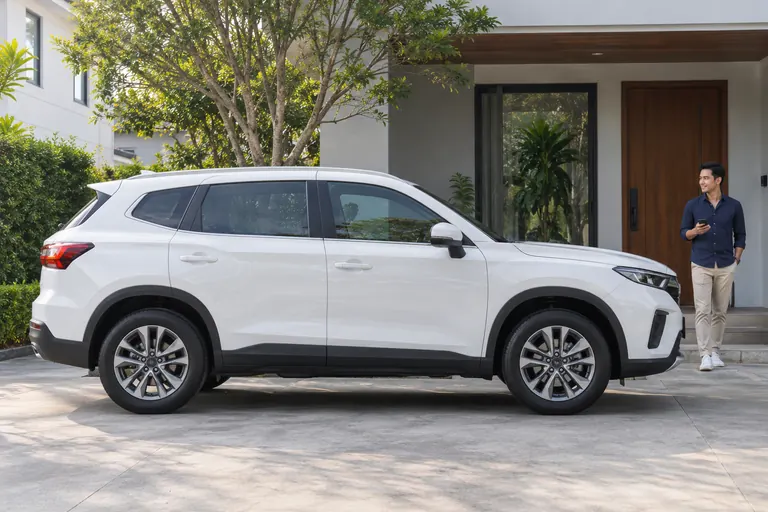 SUV untuk konteks model yang dimaksudkan.